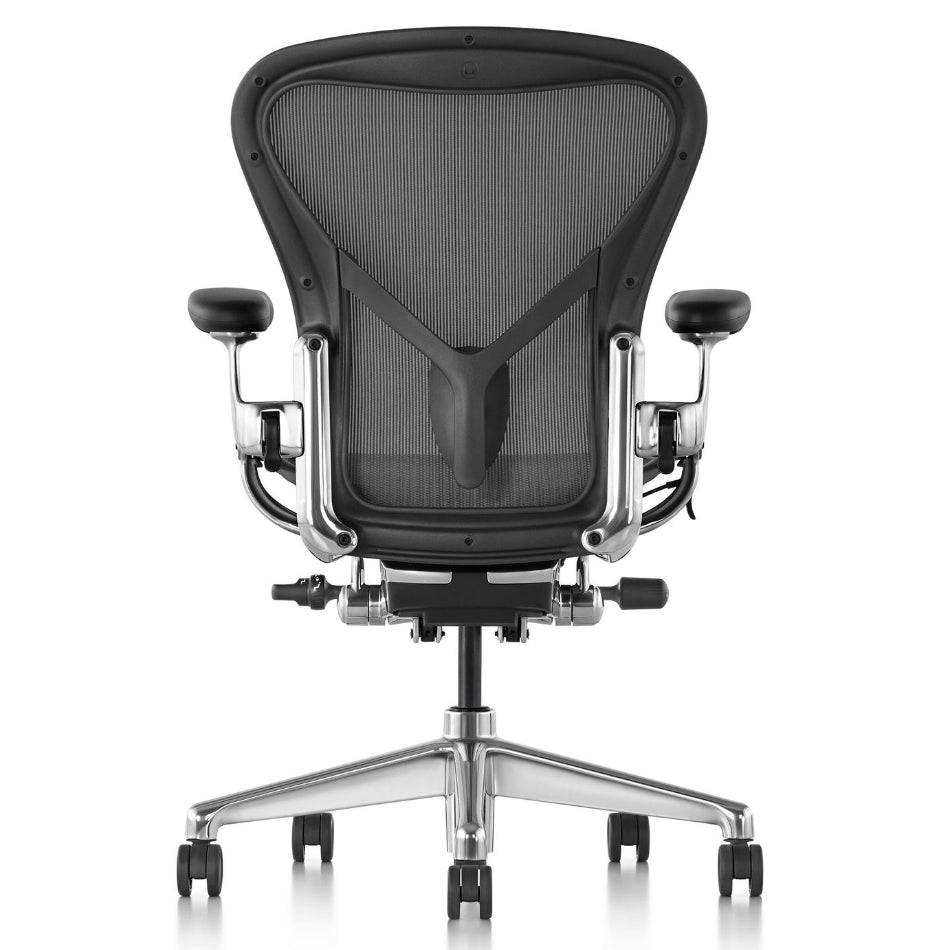 Silla Herman Miller Aeron Remastered de aluminio pulido reacondicionada