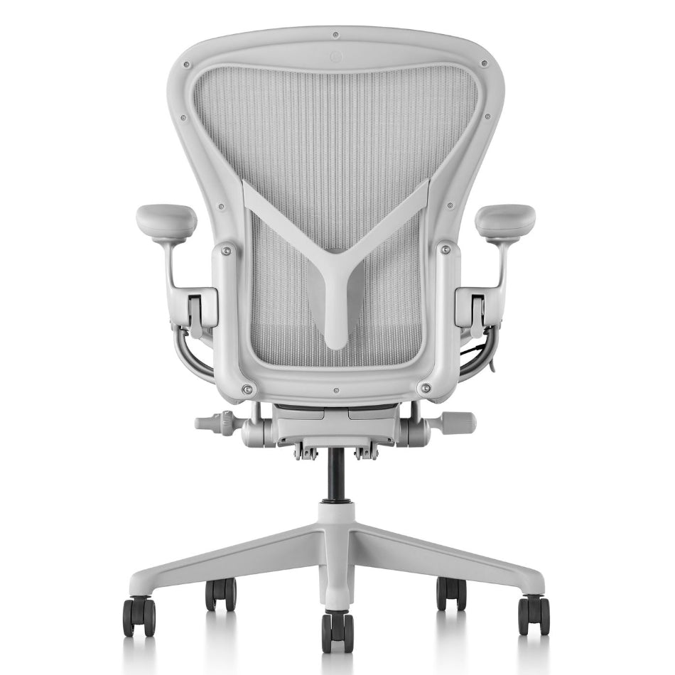 Silla Herman Miller Aeron Remastered Mineral reacondicionada