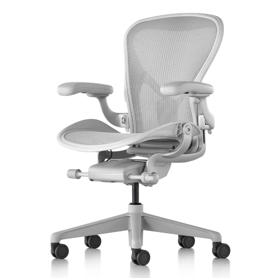 Silla Herman Miller Aeron Remastered Mineral reacondicionada
