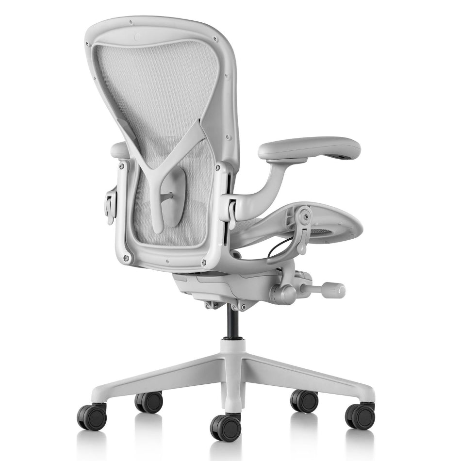 Silla Herman Miller Aeron Remastered Mineral reacondicionada